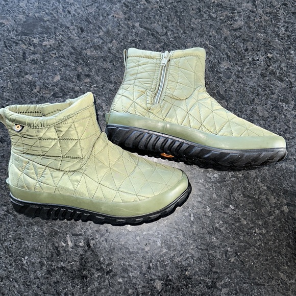 Bogs Snowday II short booties women’s size 6 - Picture 2 of 6